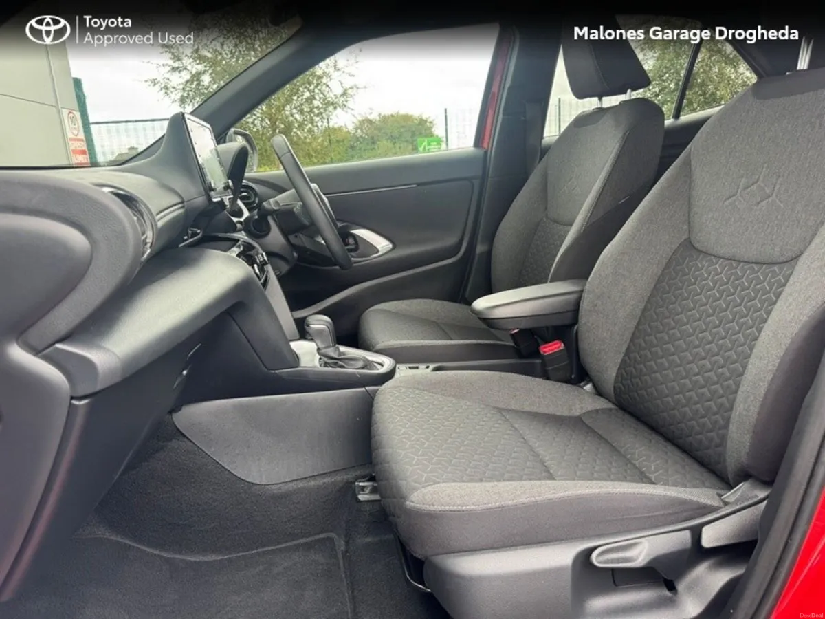 Toyota Yaris Cross 1.5 Hybrid Luna Sport Call Now - Image 6