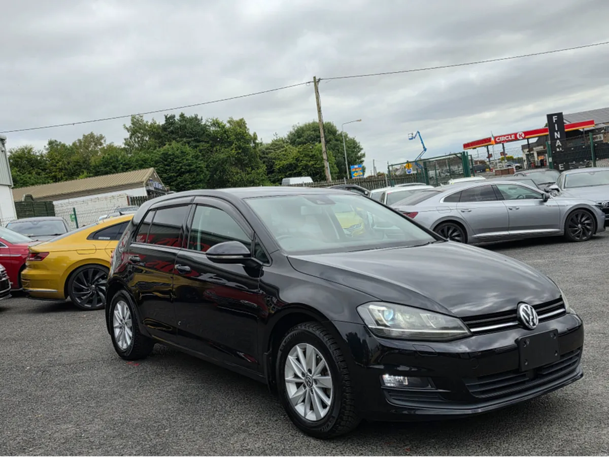 Volkswagen Golf 1.2 TSI AUTOMATIC - REVERSE  CAMER - Image 3