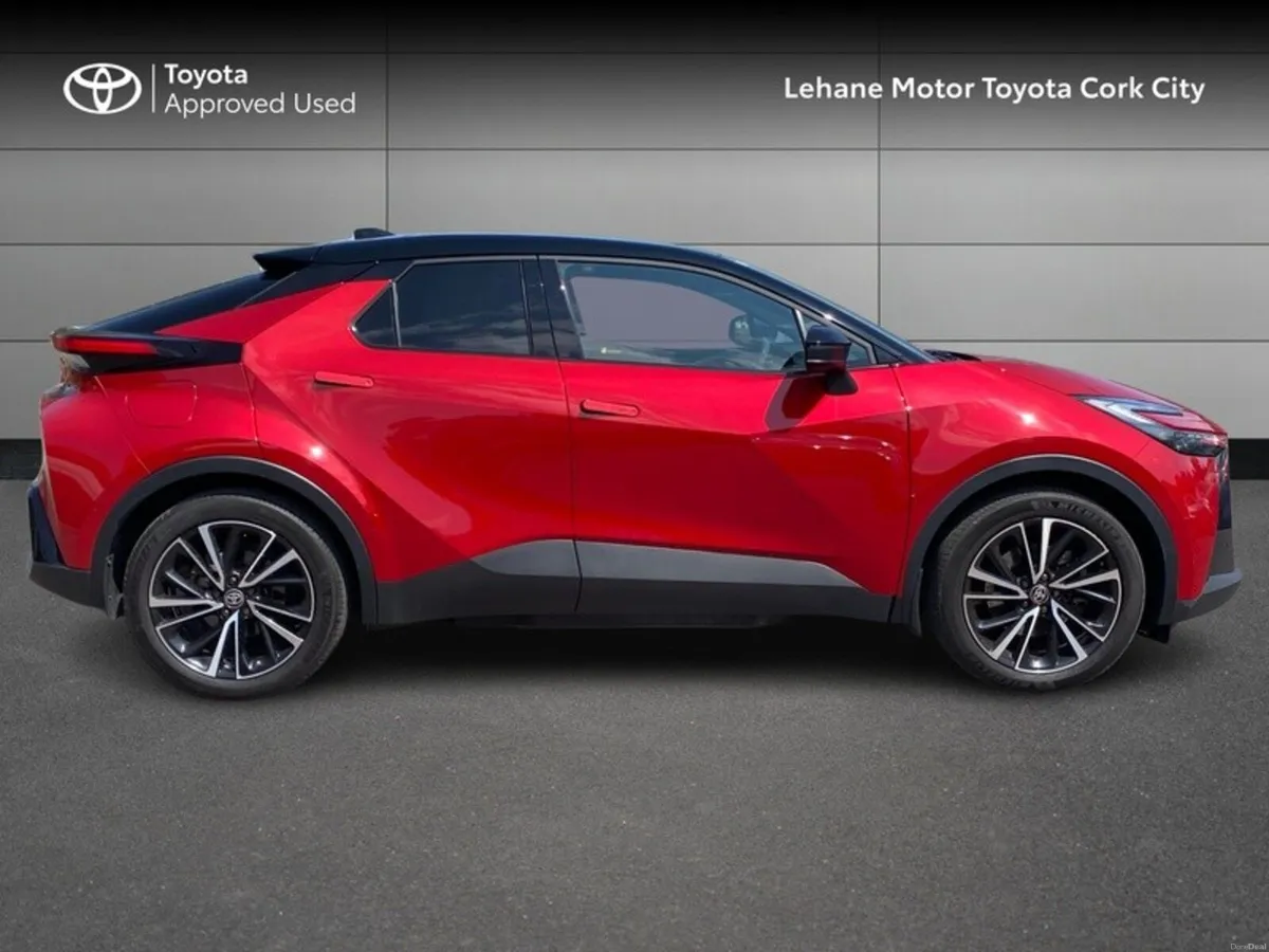 Toyota C-HR C-HR PHEV SOL - Image 3