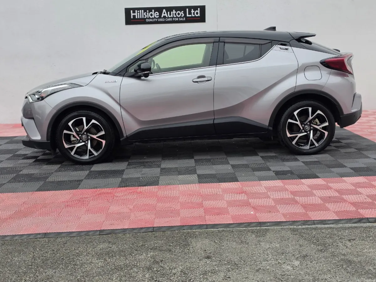 Toyota C-HR G-LED EDITION 1.8 PETROL HYBRID AUTOMA - Image 6