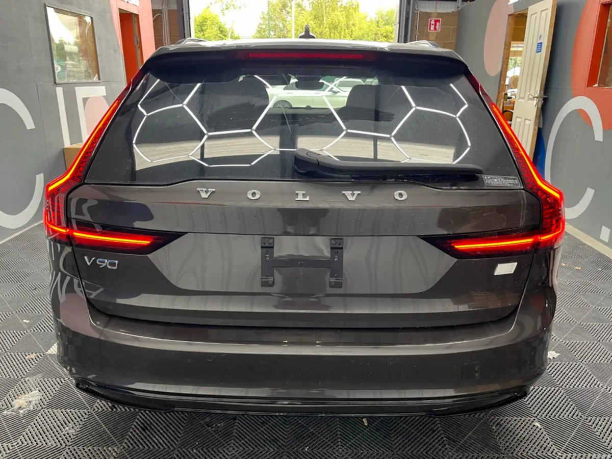 Volvo V90 2022 VOLVO V90 T8 PLUG-IN 2.0 AUTOMATIC - Image 3