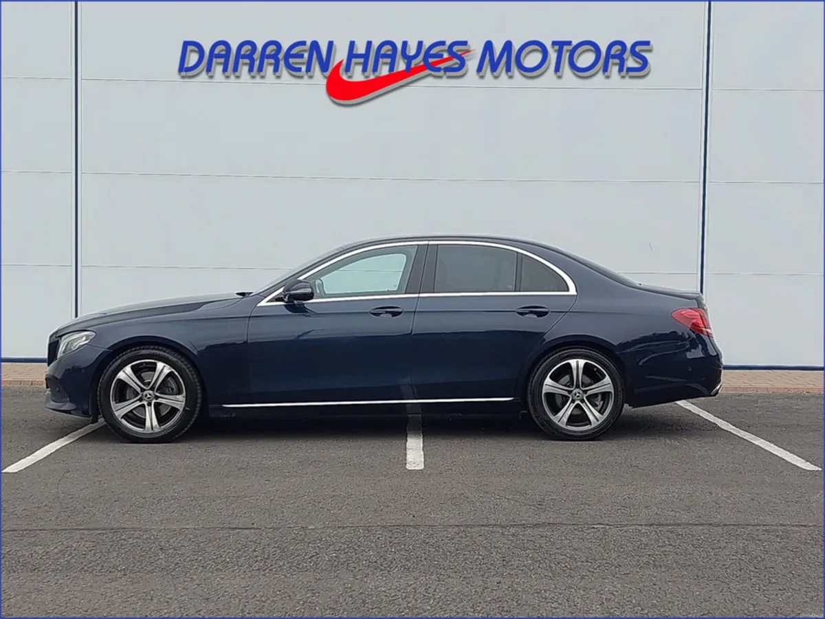Mercedes-Benz E-Class 220 D AVANTGARDE 4DR AUTO - Image 4