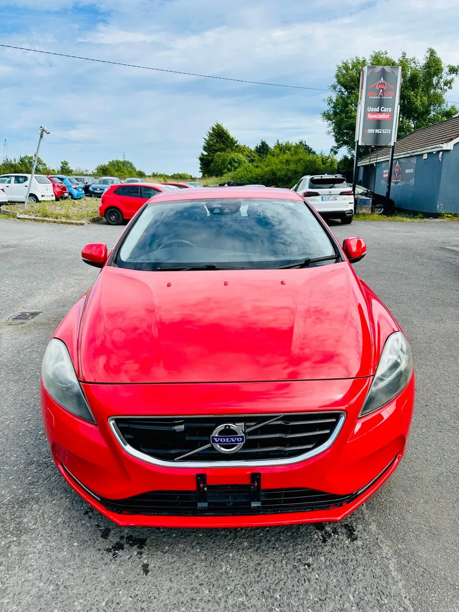 VOLO V40 T4 (2015) 1.6L PETROL AUTOMATIC VERY LOW - Image 1