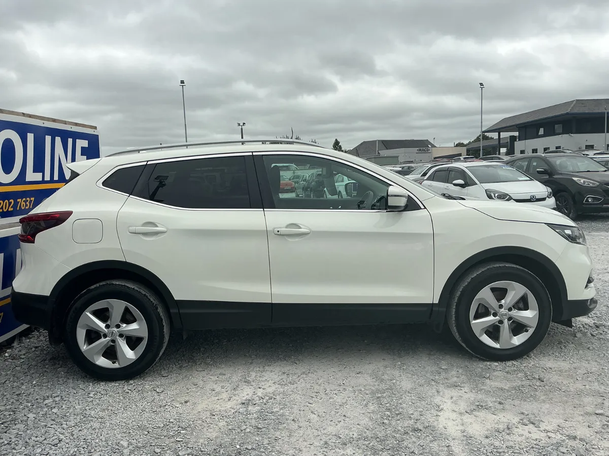 2019 NISSAN QASHQAI 1.3 PETROL PANORAMIC ROOF - Image 5