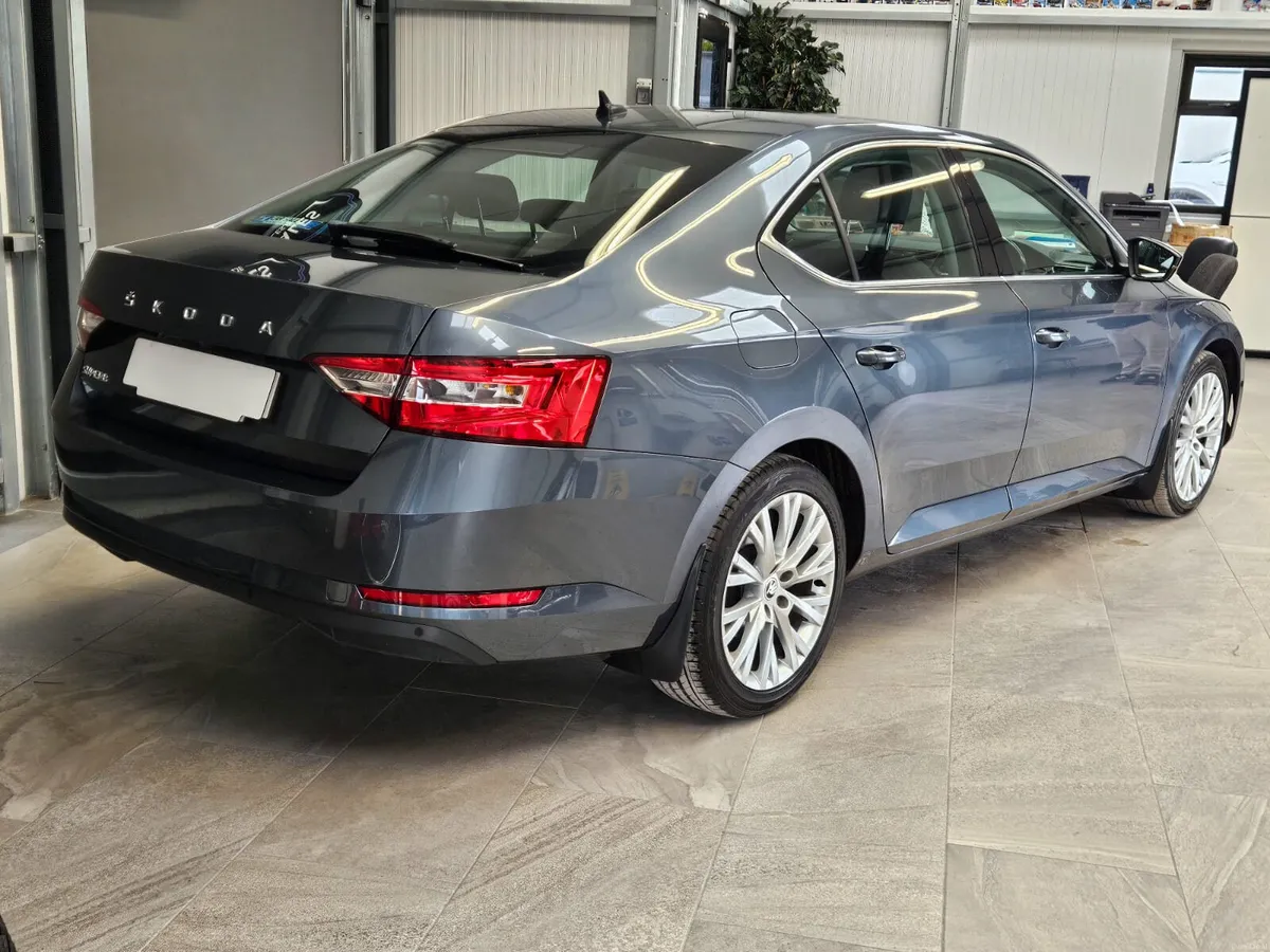 211 SKODA SUPERB STYLE PLUS - Image 2