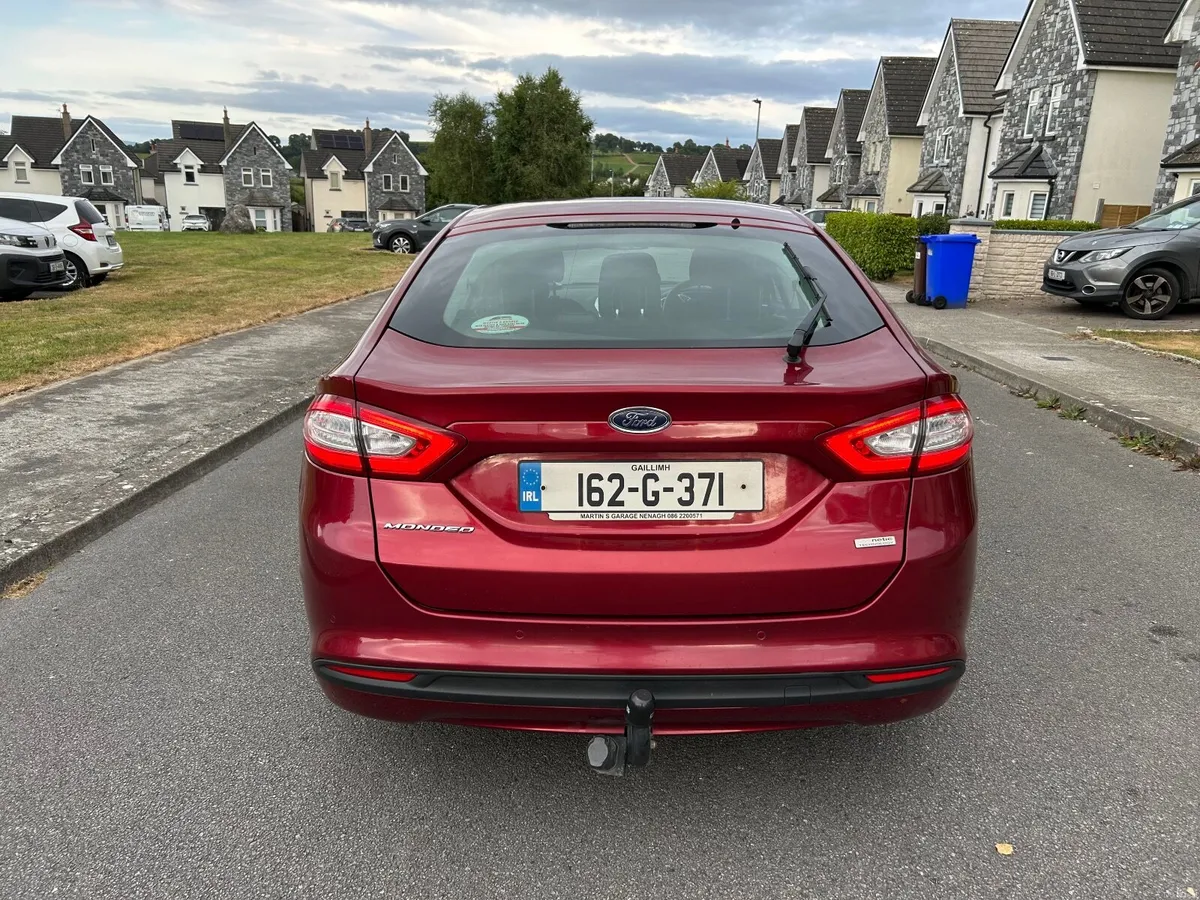 162 Ford Mondeo 1.5 TDCI 120 bhp high spec model - Image 4