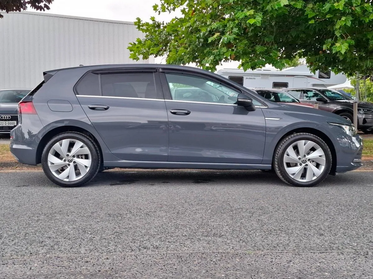 Volkswagen Golf 2.0 TDI STYLE PLATINUM EDITION AUT - Image 6
