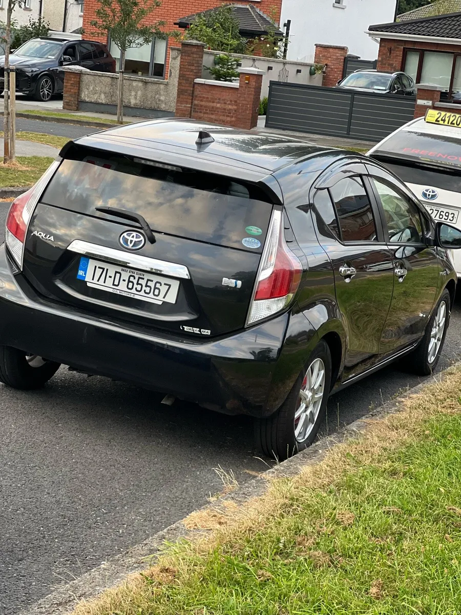 2017 Toyota Aqua Hybrid - Low mileage - Image 4