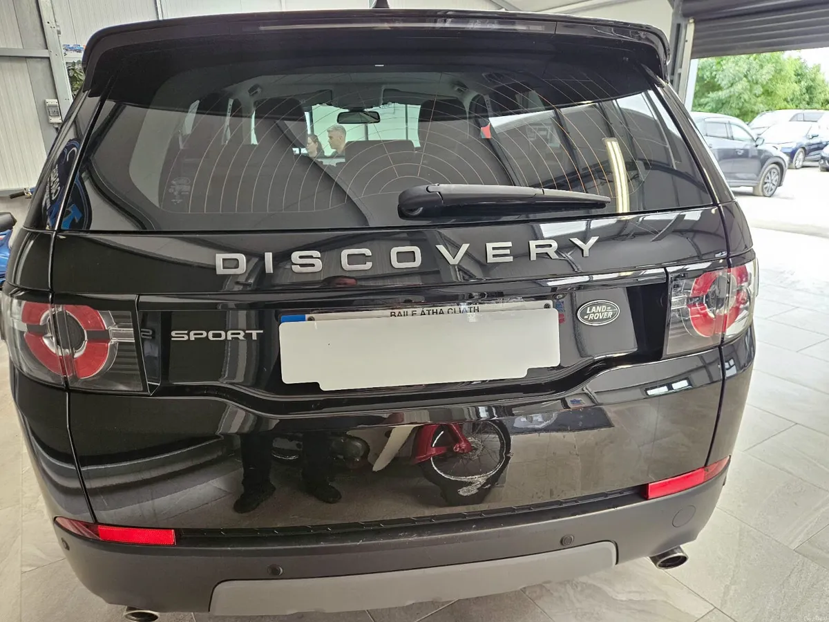 19 LANDROVER DISCOVERY SPORT 7 SEATER - Image 5