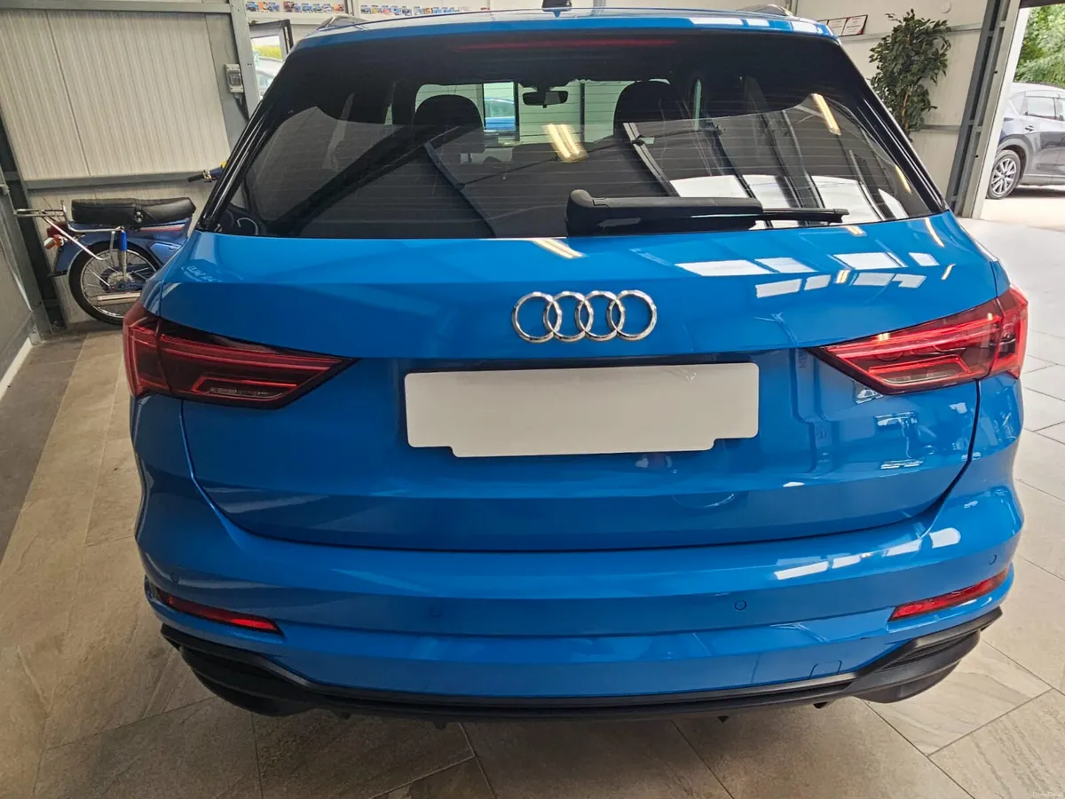 19 AUDI Q3 1.5 PETROL S-LINE W/BLACK EDITION STYL - Image 4