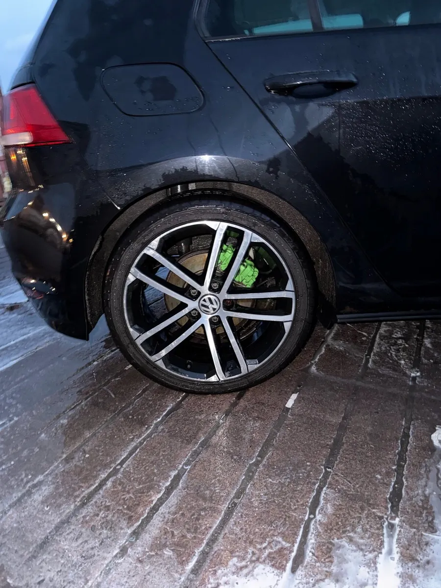 2015 Volkswagen Golf 1.6 TDI EDITION R - Image 4