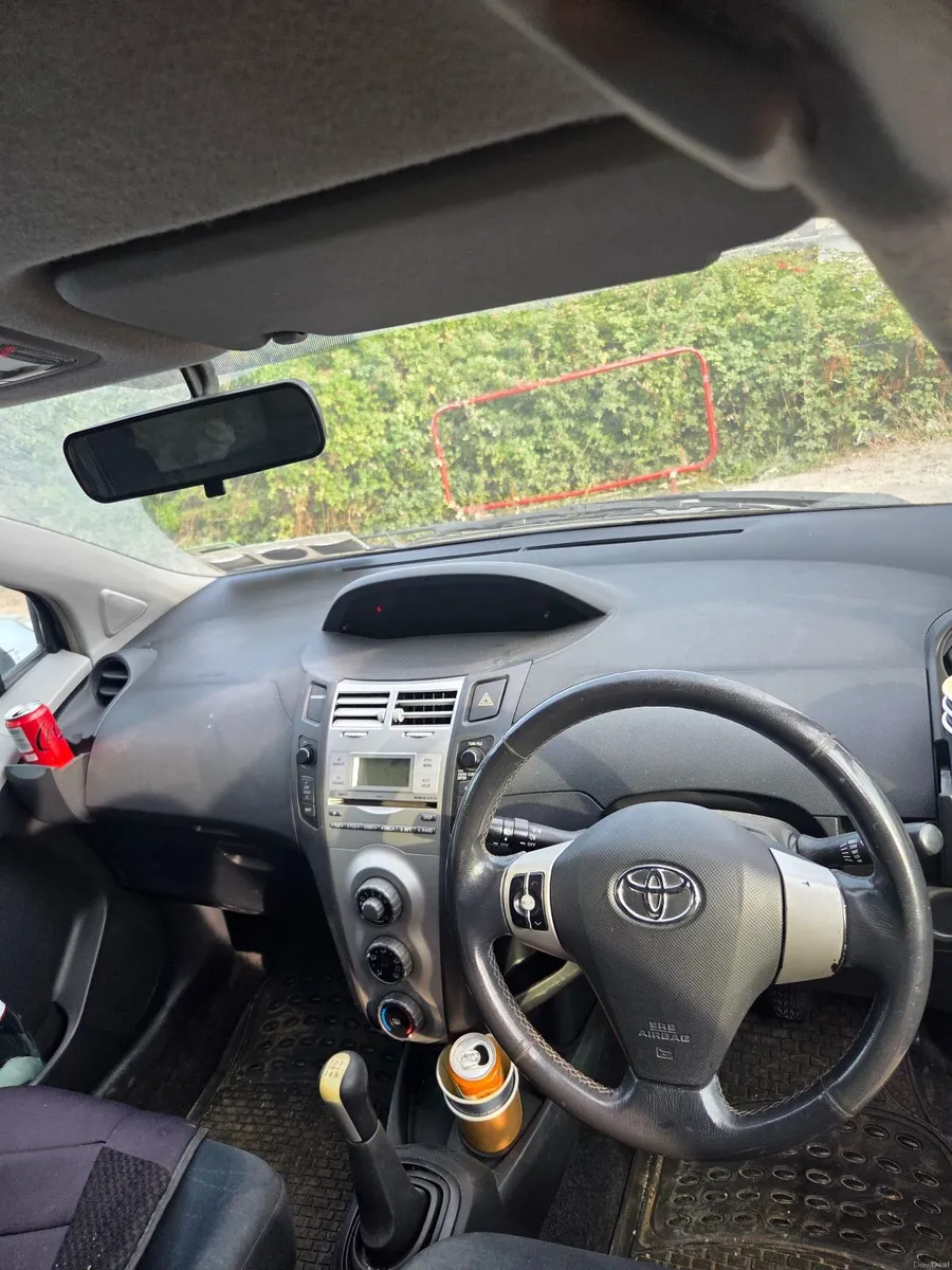 Toyota Yaris 2007 - Image 3