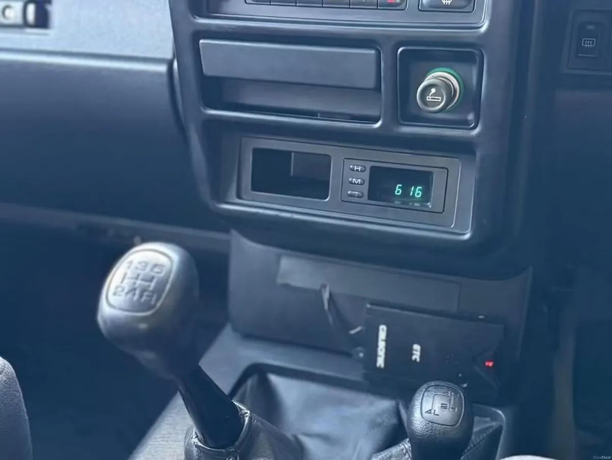 Isuzu Trooper 1994 - Image 4