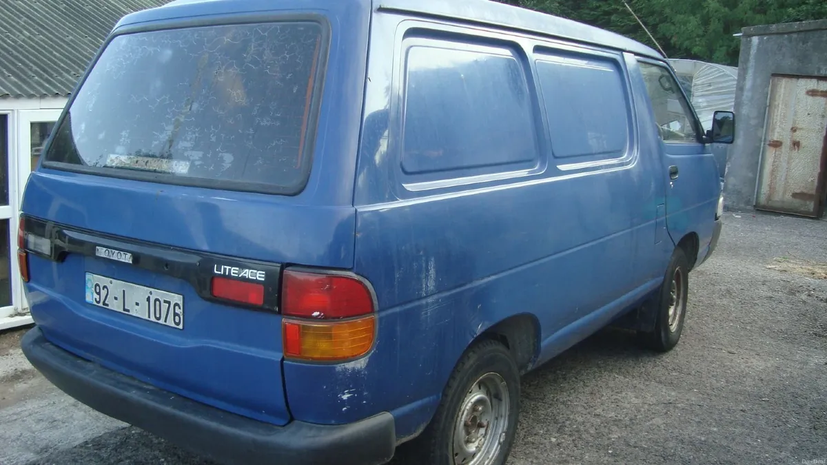Toyota LiteAce 1992 - Image 1