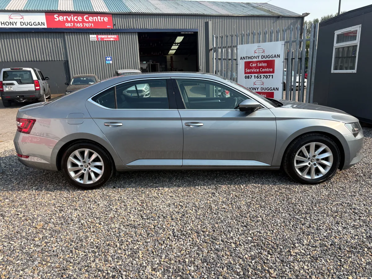 Skoda Superb Style 114kms - Image 2