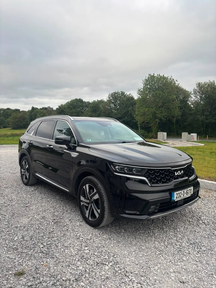 2023 Kia Sorento - Image 1