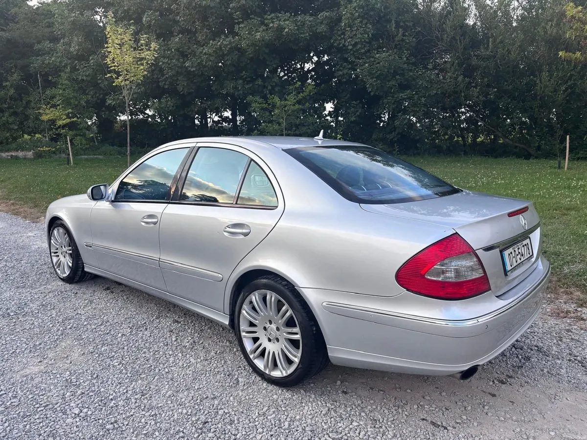 Mercedes-Benz E-200 Sport 2007 - 2nd Owner - Image 1
