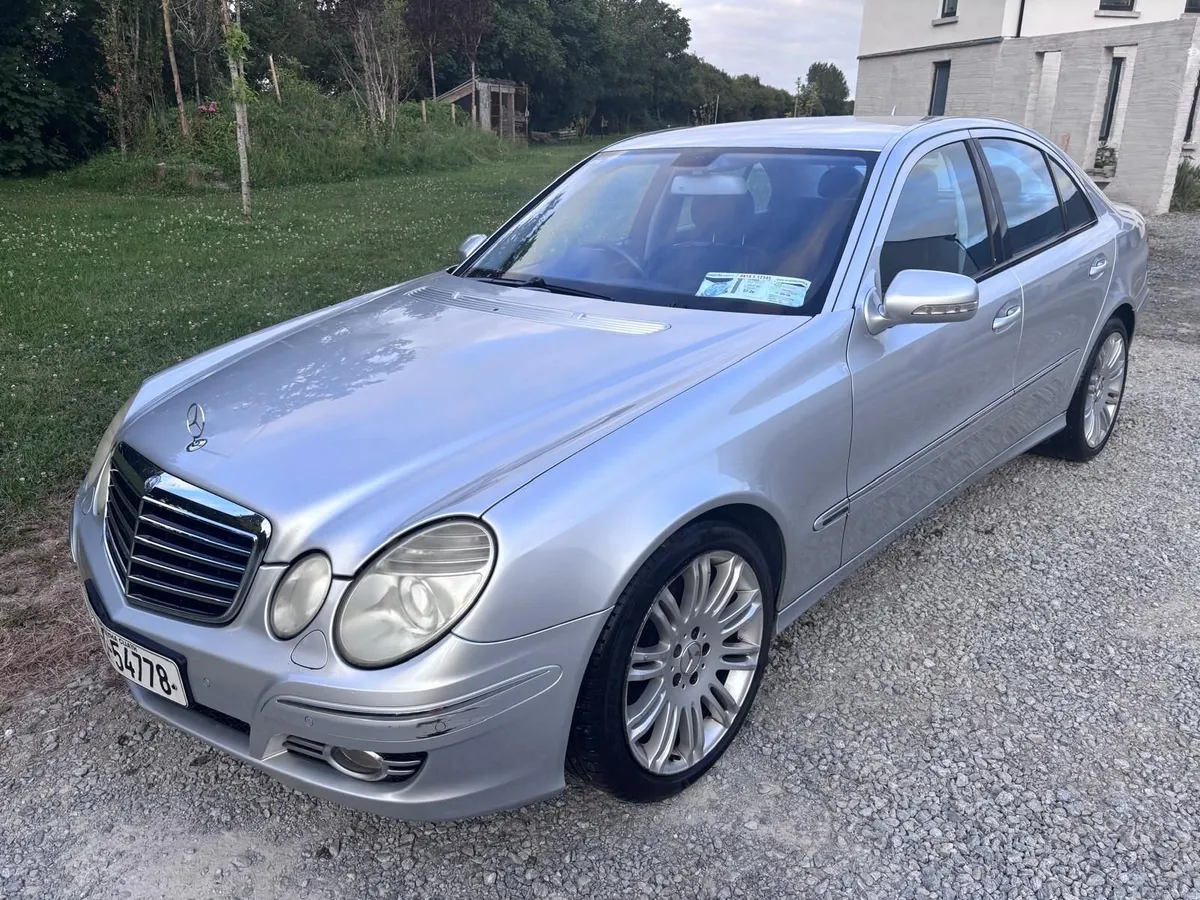 Mercedes-Benz E-200 Sport 2007 - 2nd Owner - Image 4