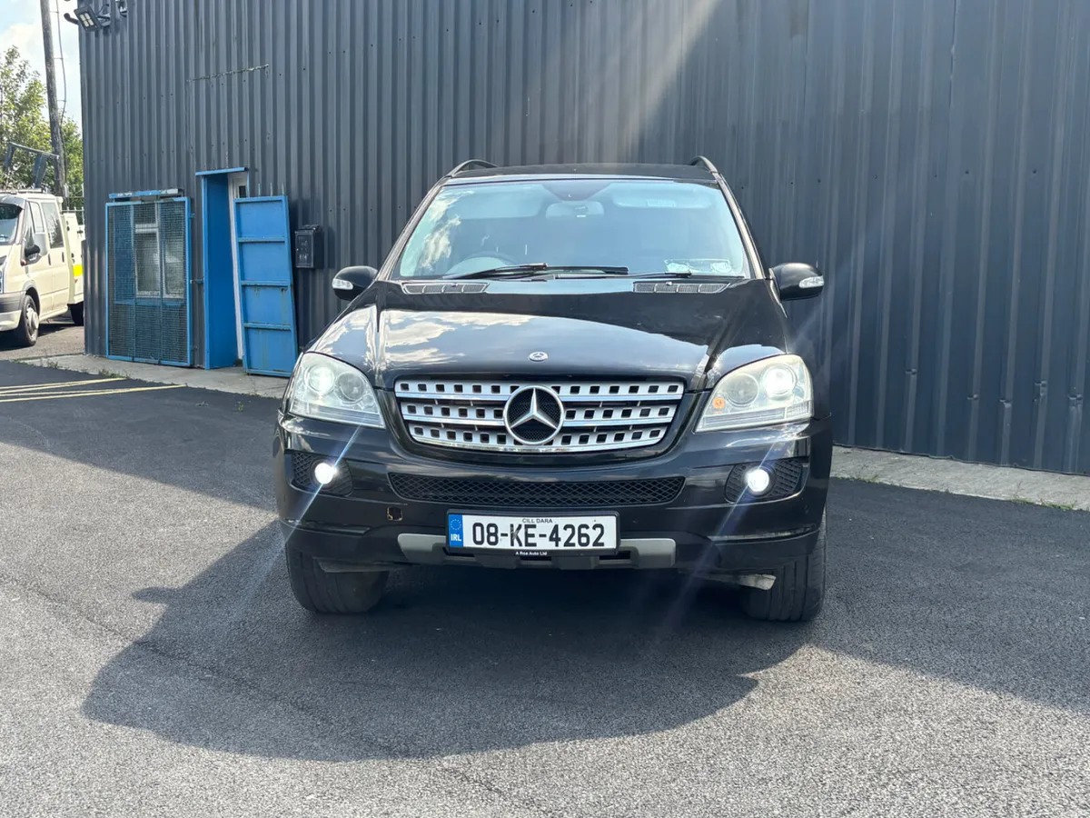 Mercedes-Benz M-Class 2008 - Image 2