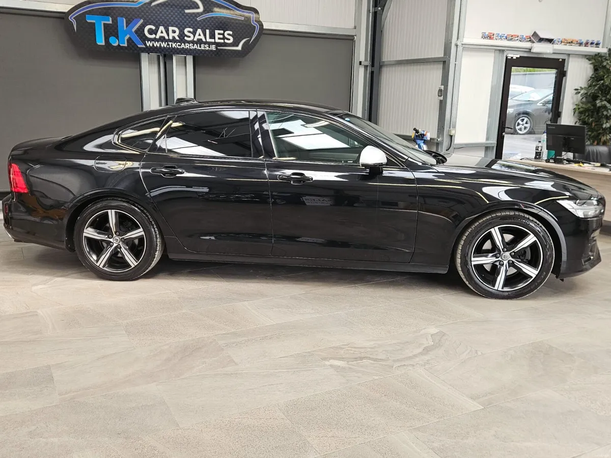18 VOLVO S90 R-DESIGN D4 AUTO 190 BHP - Image 4