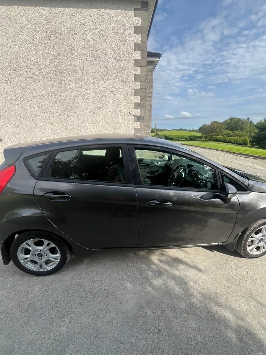 Ford fiesta - Image 3