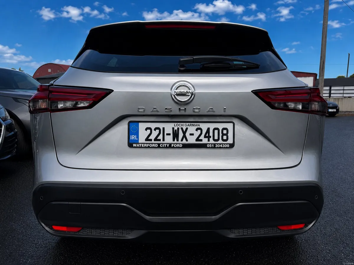 22 Nissan Qashqai 1.3 MHEV PETROL - Image 3