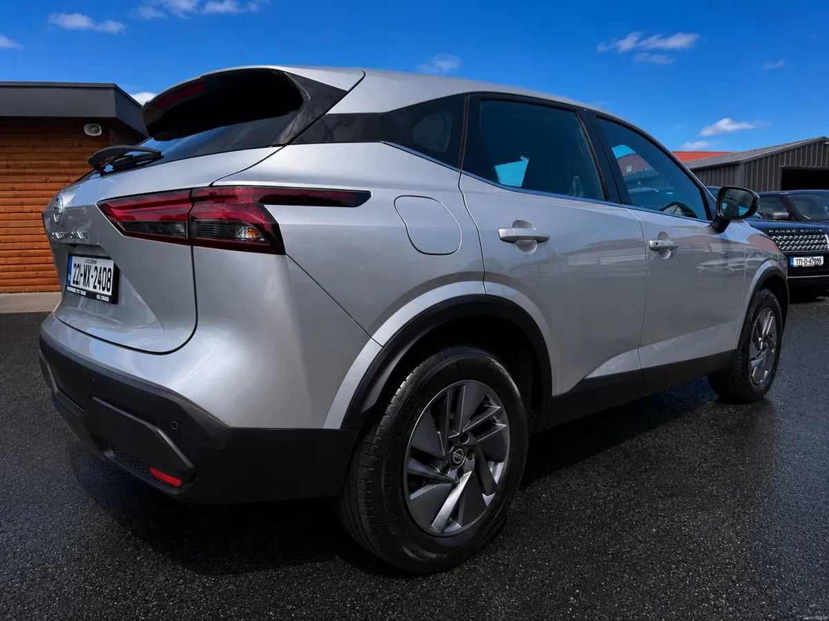 22 Nissan Qashqai 1.3 MHEV PETROL - Image 4
