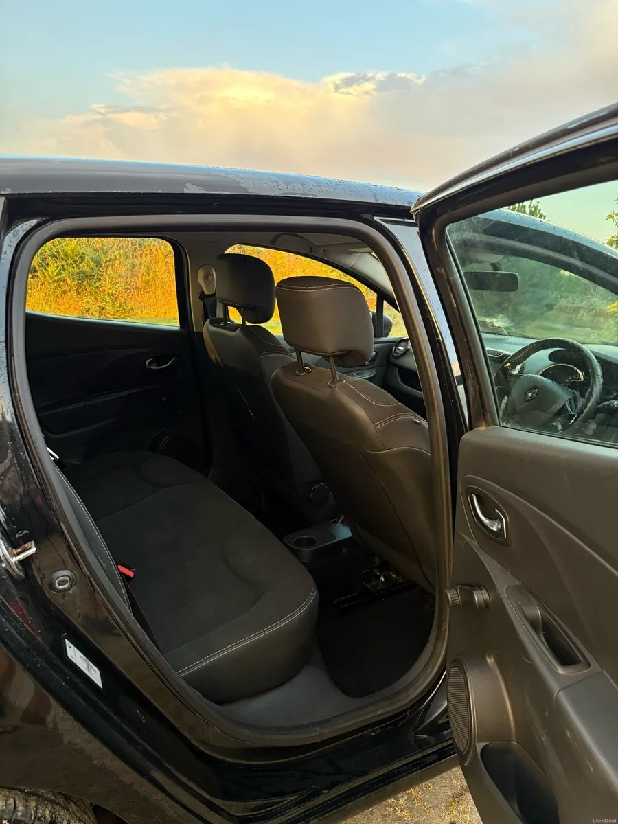 2015 Renault Clio (Perfect condition) - Image 5