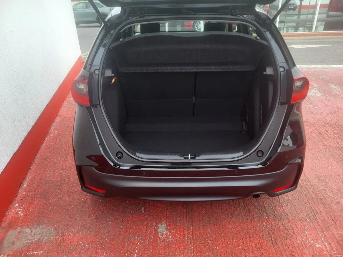 Honda Jazz 1.5i-MMD HEV Elegance Auto - Image 4