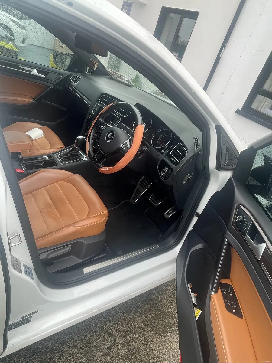 Car - Image 5