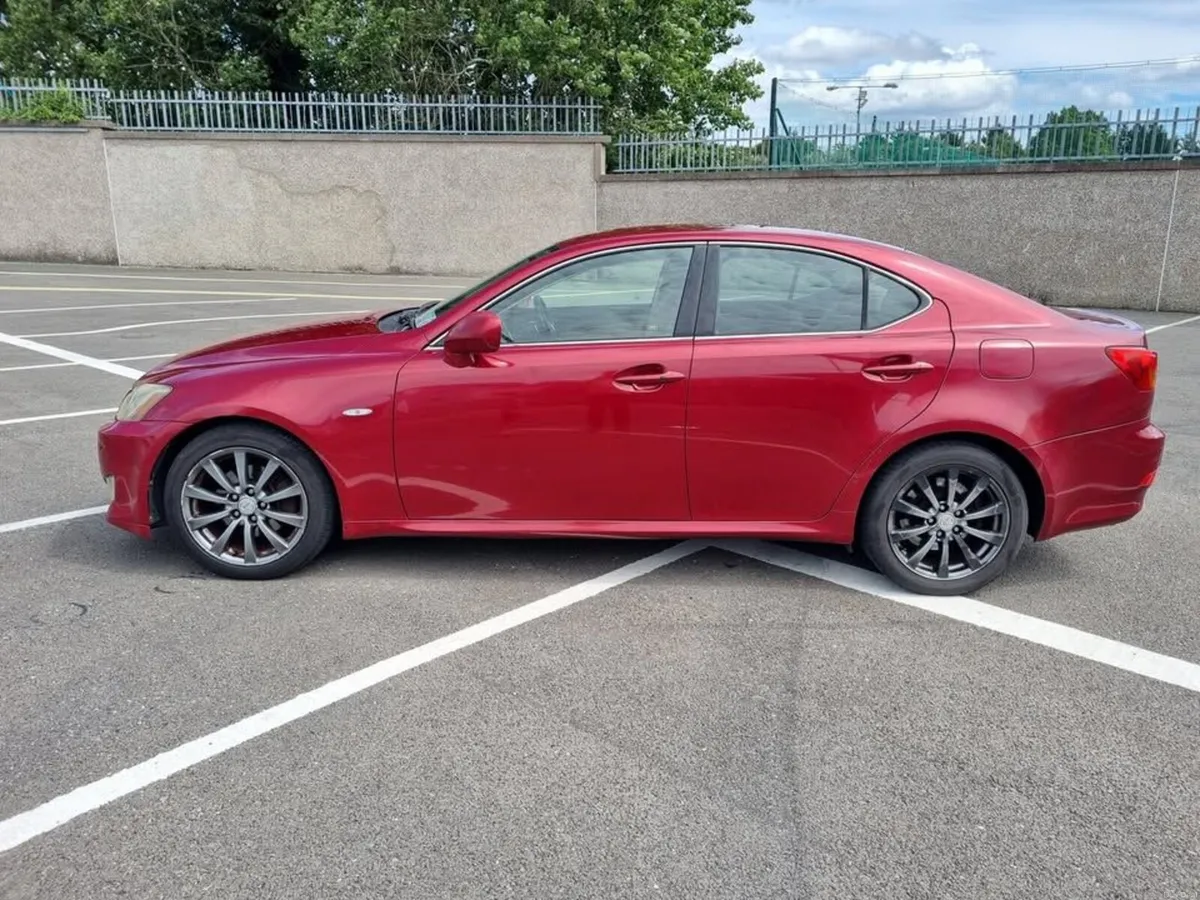 Lexus IS 250 - Image 4