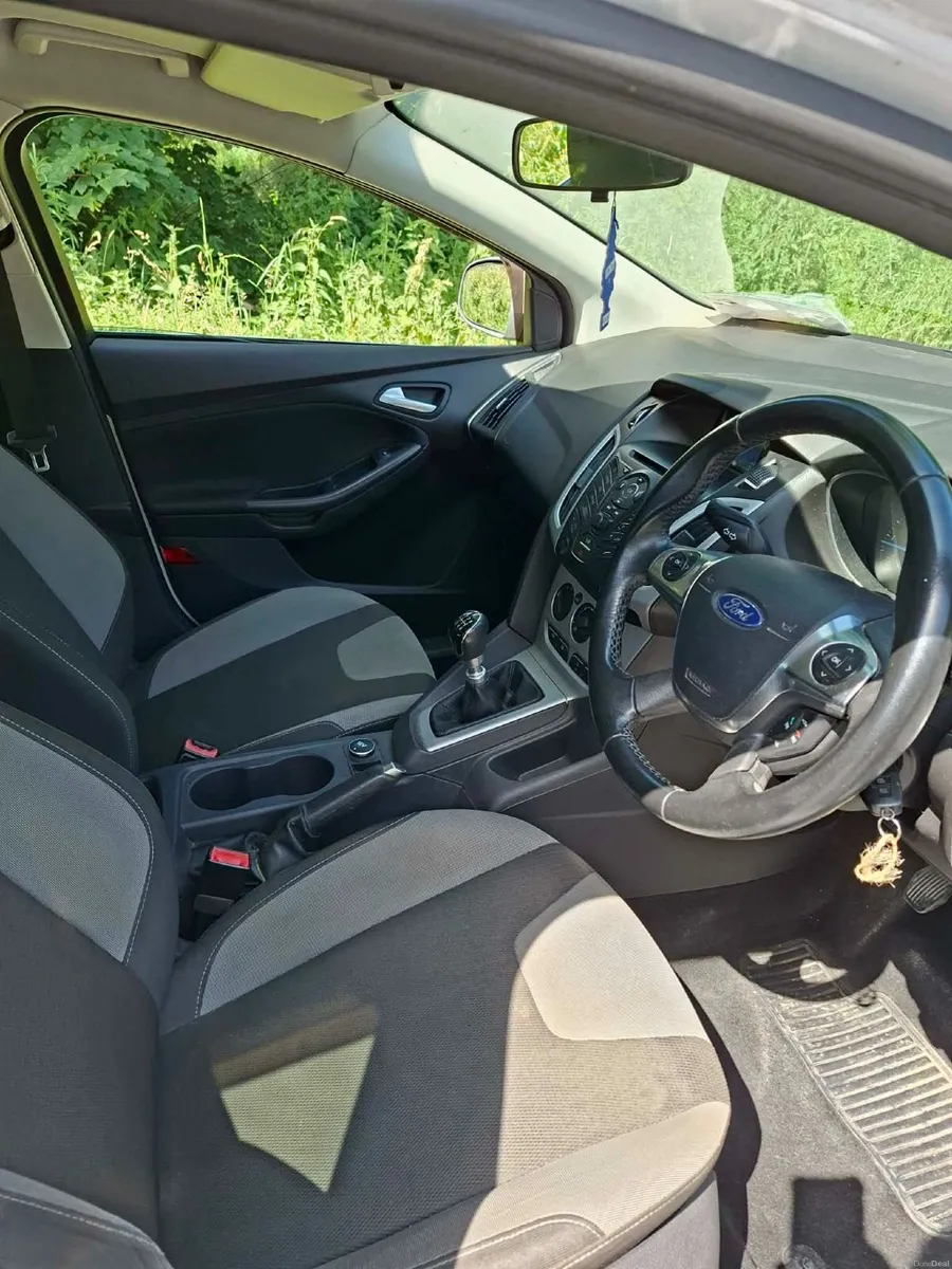 Ford Focus 2012 - Image 4