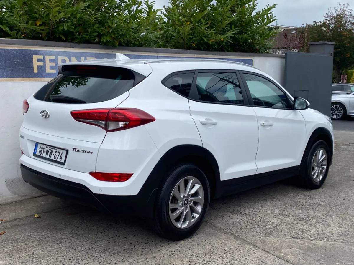 Hyundai Tucson  Executive Dsl 1 owner - Image 3