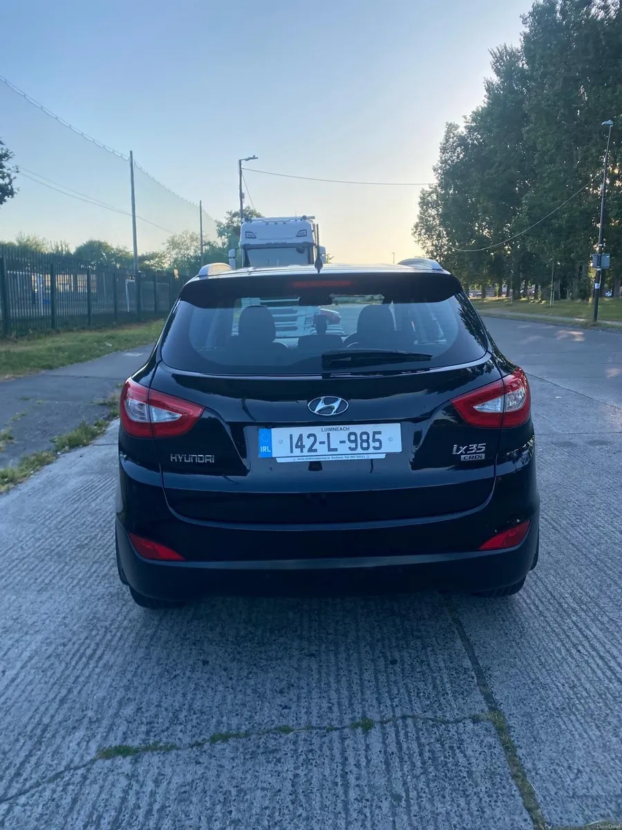 Car - Image 2