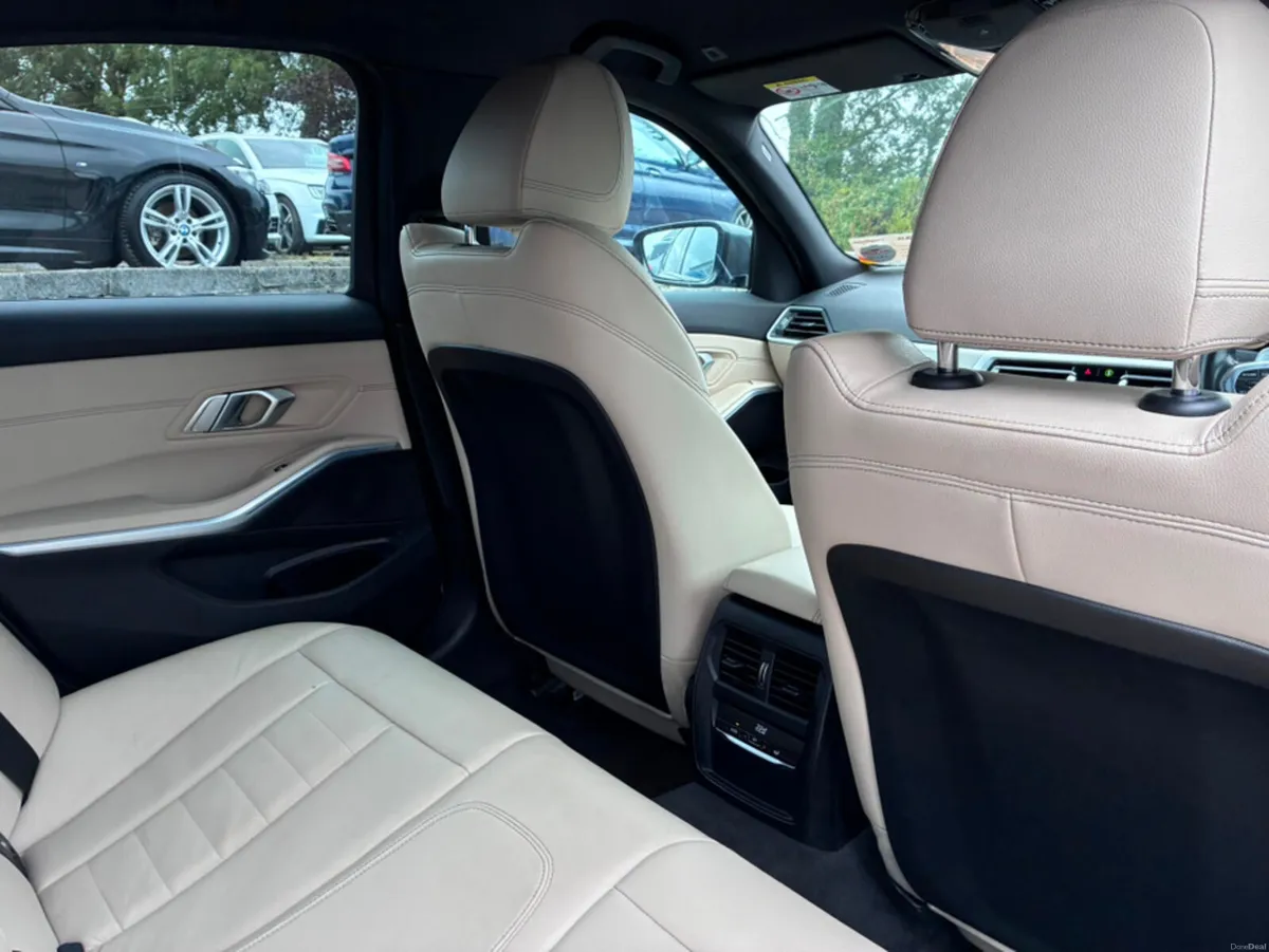 BMW 3-Series 330e M SPORT - Image 6
