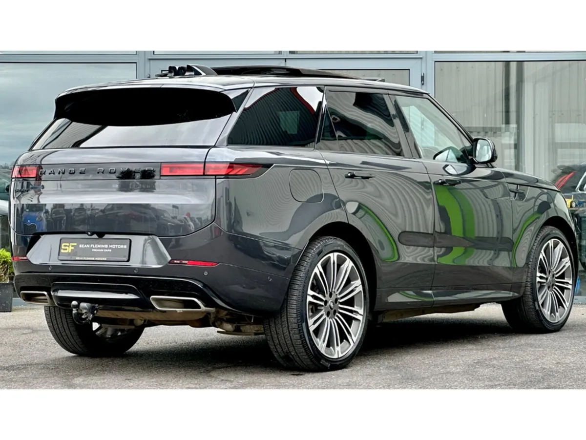 Land Rover Range Rover Sport HIGH SPEC / DYNAMIC S - Image 3