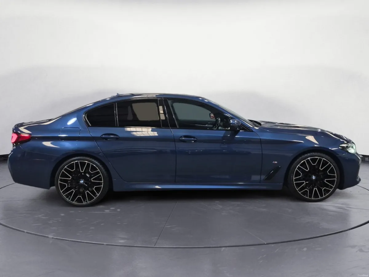 BMW 5-Series 5 SERIES DIESEL SALOON 520D M SPORT - Image 4