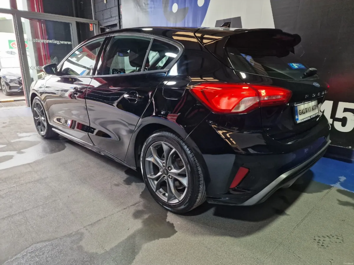 Ford Focus ST-LINE ** ONLY 52K MILES** - Image 6