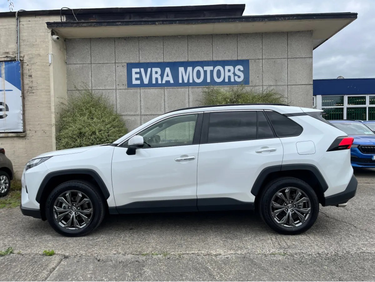 Toyota RAV4 G 4WD HYBRID AUTOMATIC 2.5 PETROL //MA - Image 5