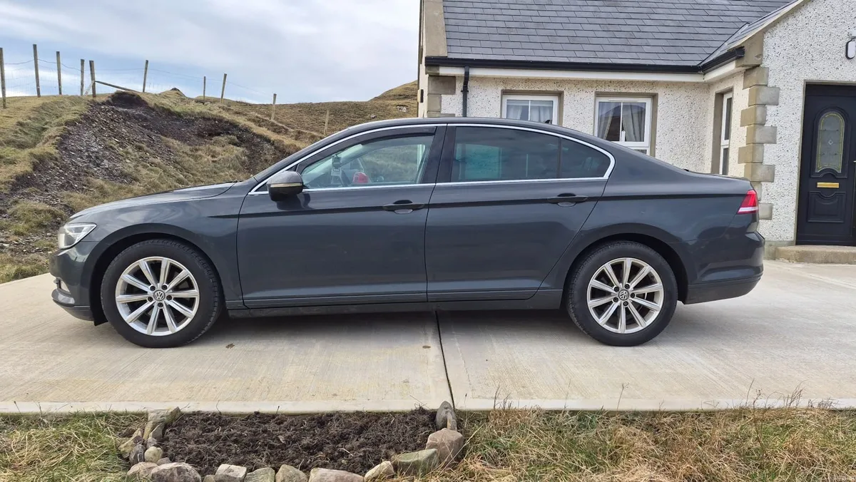 Volkswagen Passat 2015 - Image 6
