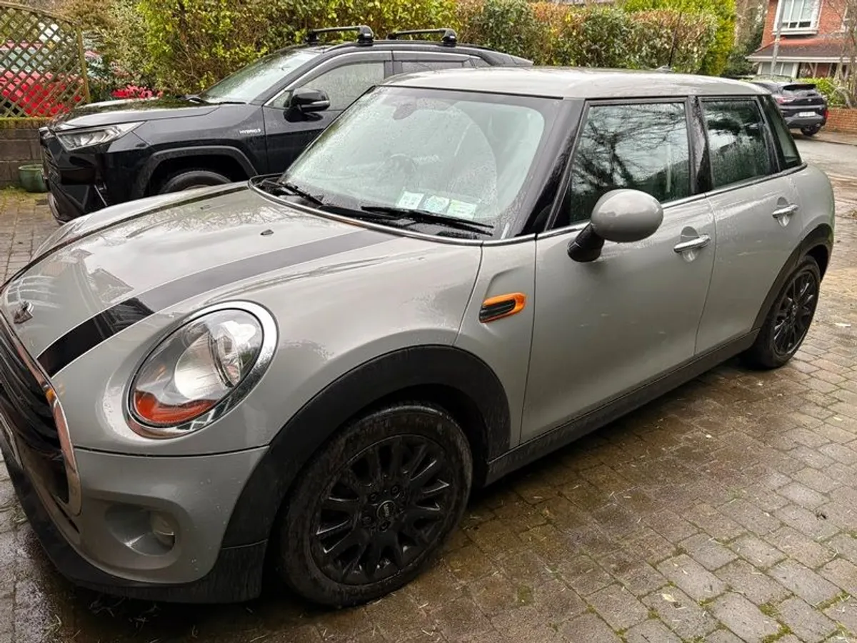 2017 Mini Cooper - V Low Mileage - 5 doors - Image 2