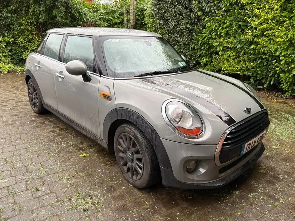 2017 Mini Cooper - V Low Mileage - 5 doors - Image 3