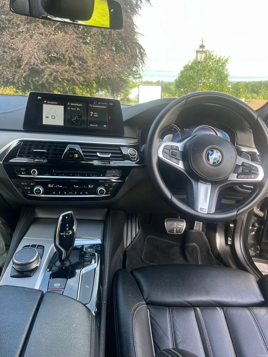 BMW 5-Series 2018 - Image 4