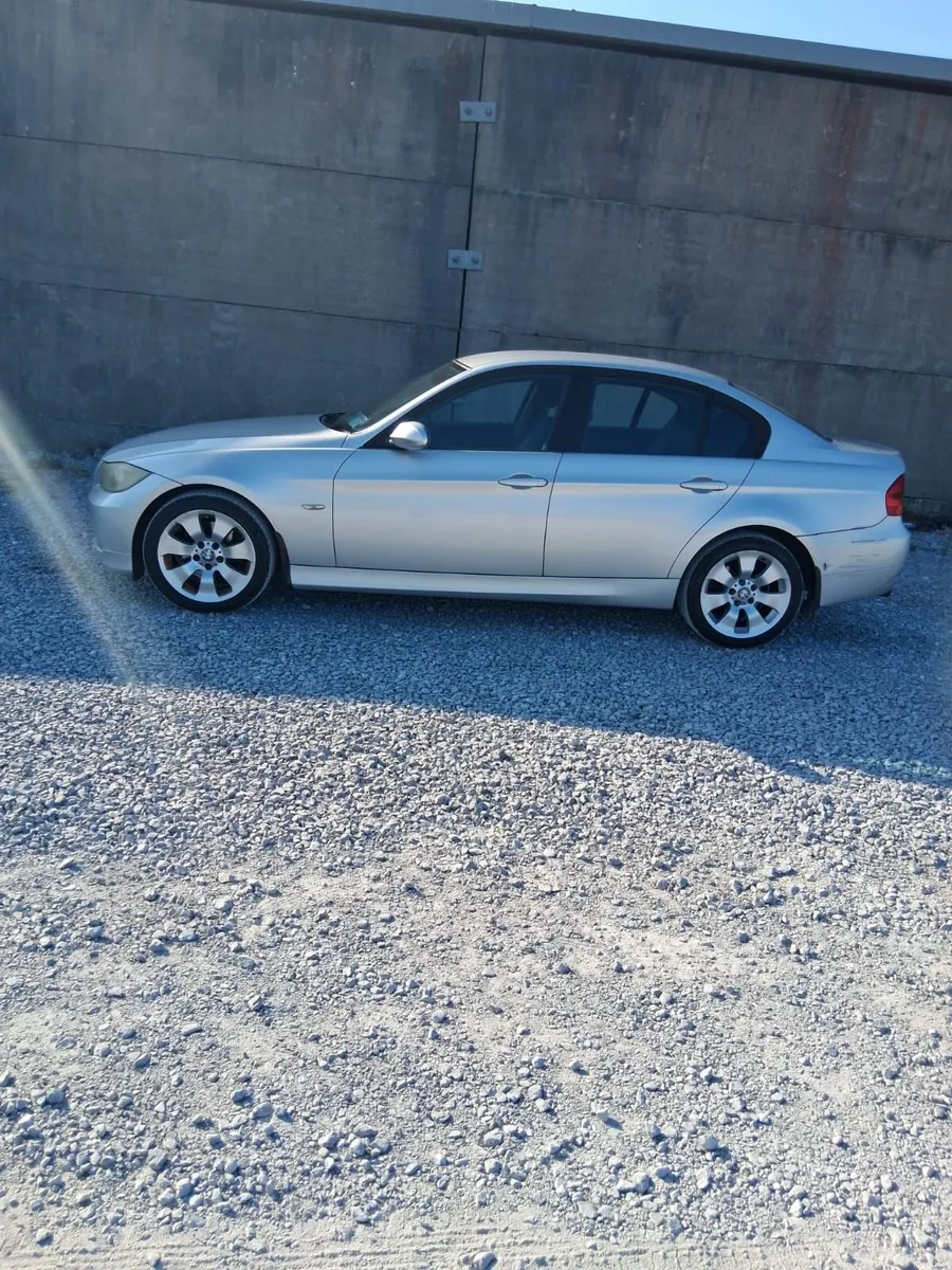 BMW 3-Series 2008 - Image 5