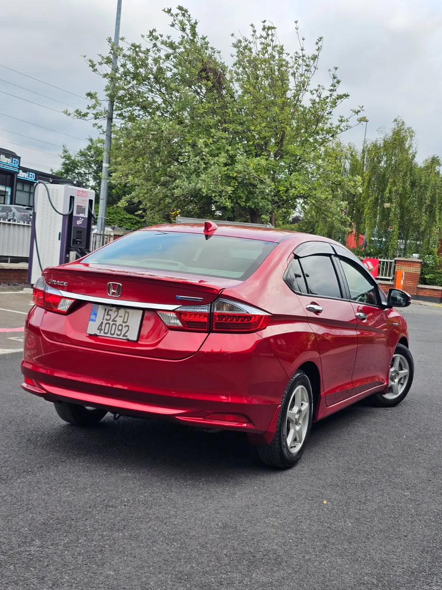 Honda Grace Automatic 2015 - Image 2