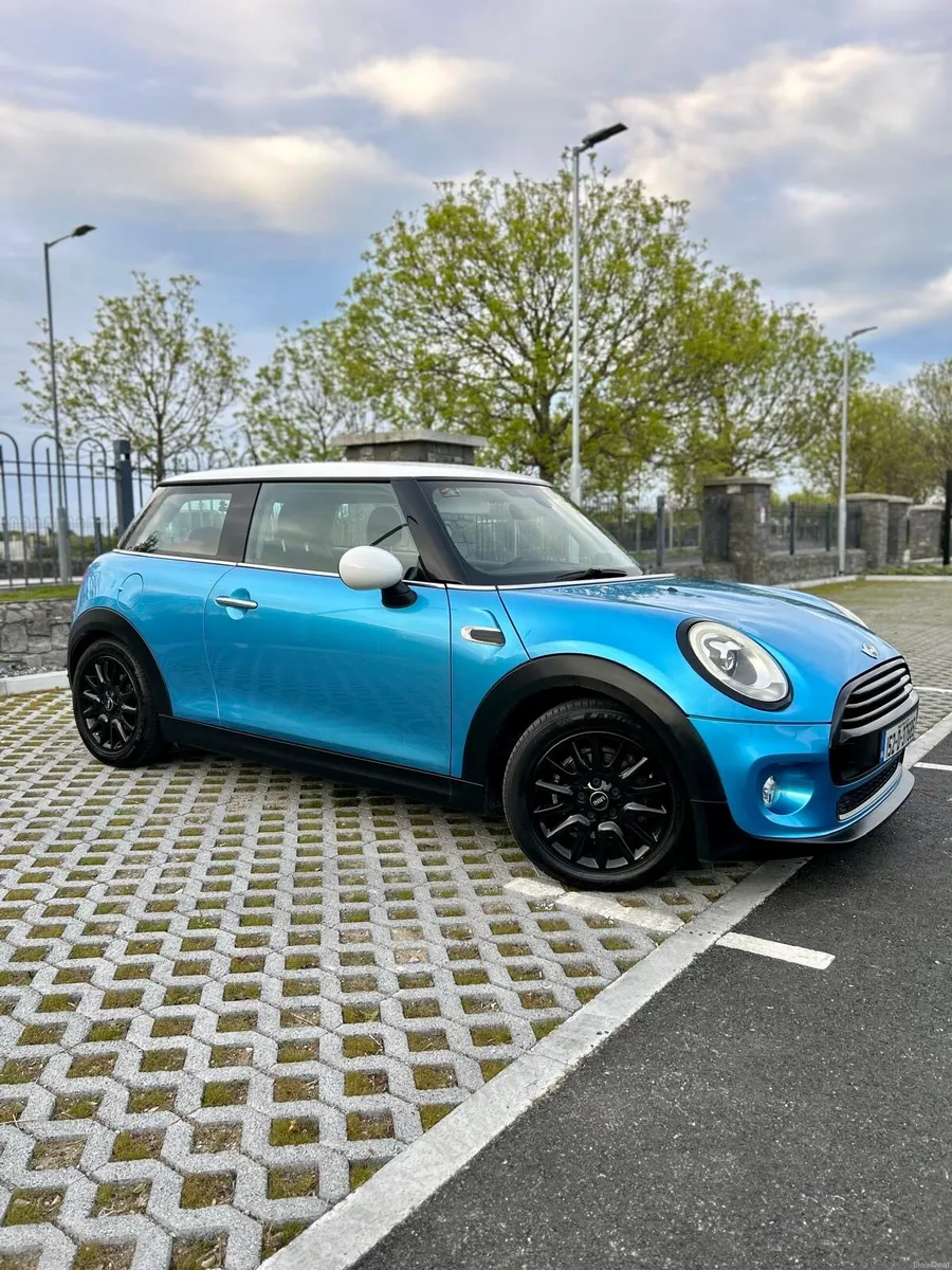 Mini Cooper 1.5 petrol Auto High Spec - Image 1