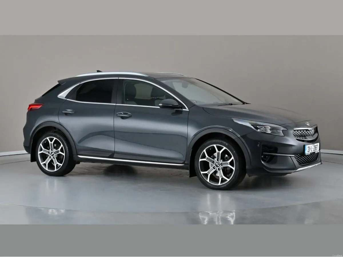 Kia XCeed Phev 5DR Auto - Image 1