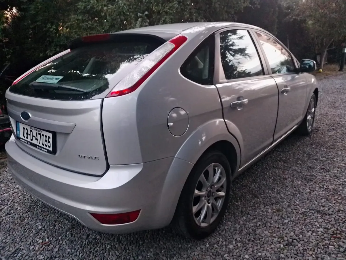 Ford Focus 2008 - Beautiful Car - Image 3