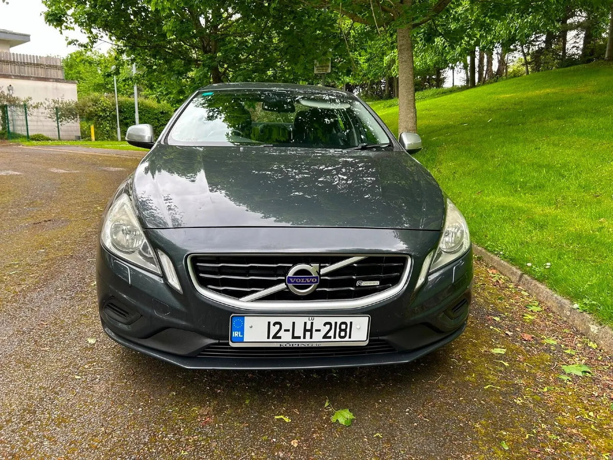 Volvo S60 2012 R- Line, full service history - Image 2