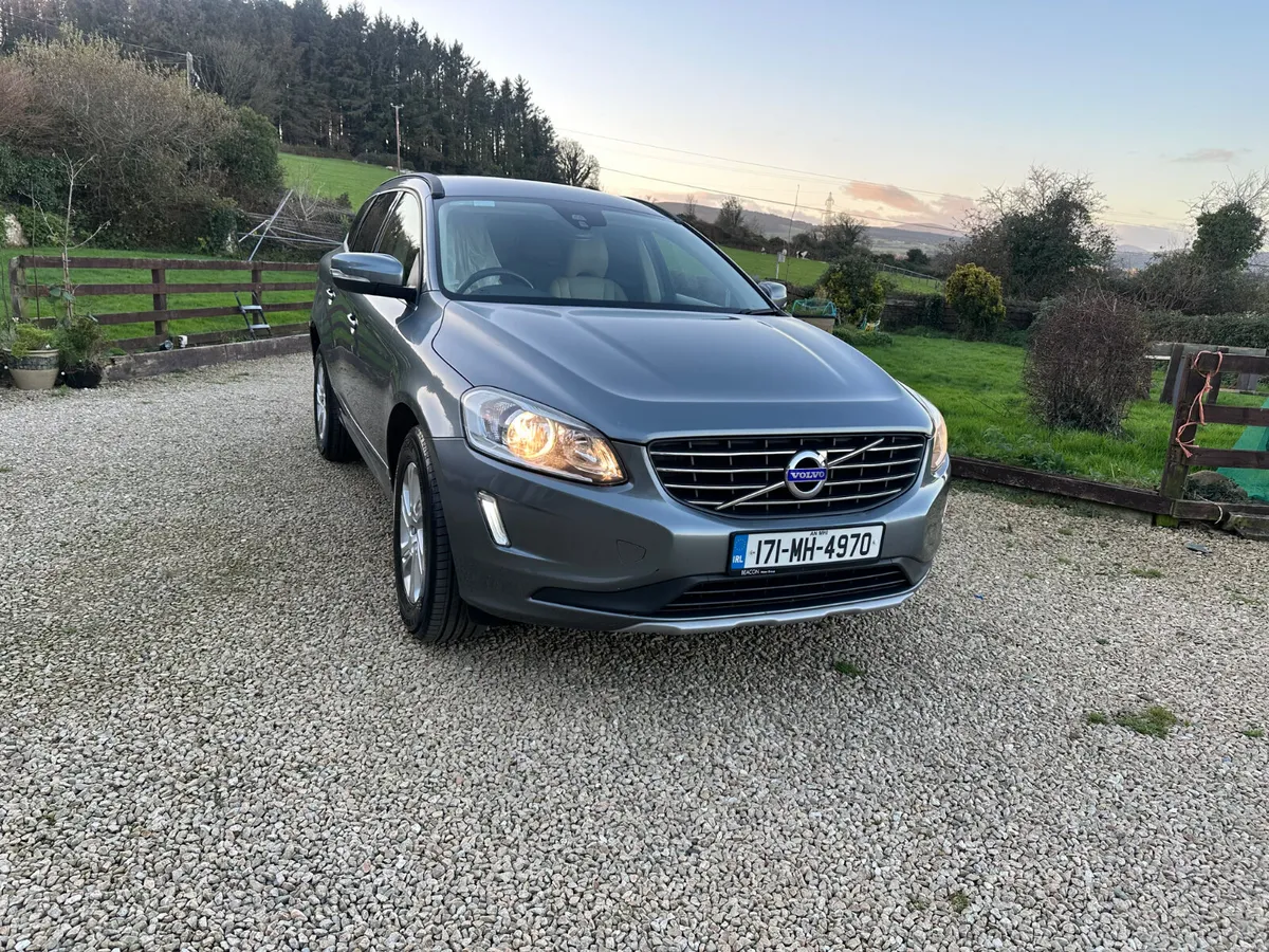 Volvo XC60 2.0 D SE 2017 Lovely Jeep - Image 1
